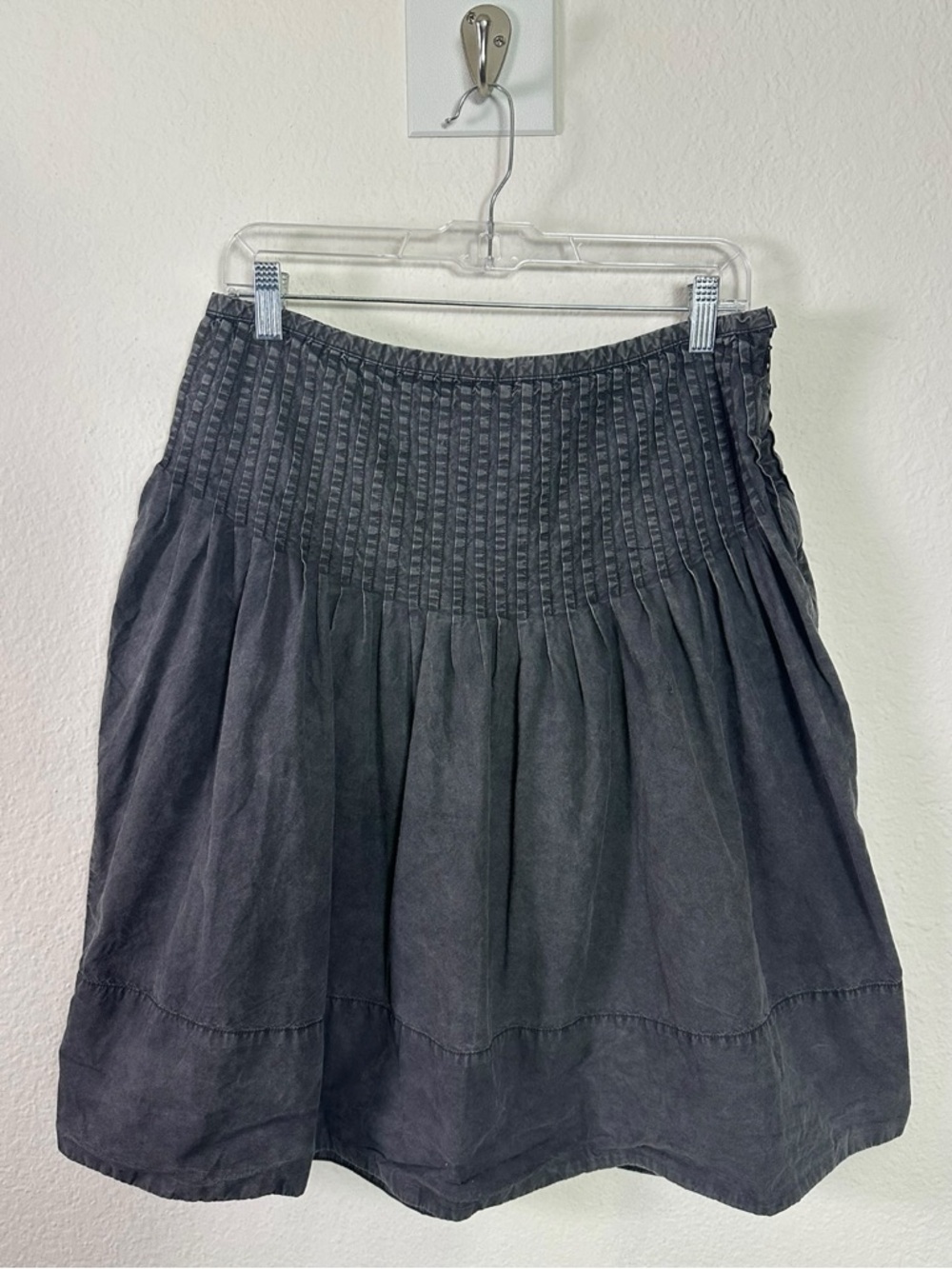 Free People Dainty Bohemian Peyton Pintuck Midi Skirt Washed Black Size 14 - Picture 12 of 16
